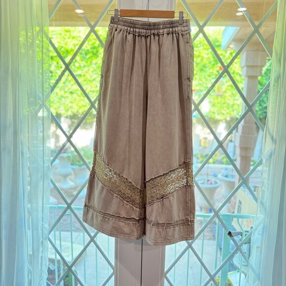 🆕Oli & Hali Mocha Relaxed Fit Pants – Elastic Waist Size Small - Picture 3 of 9